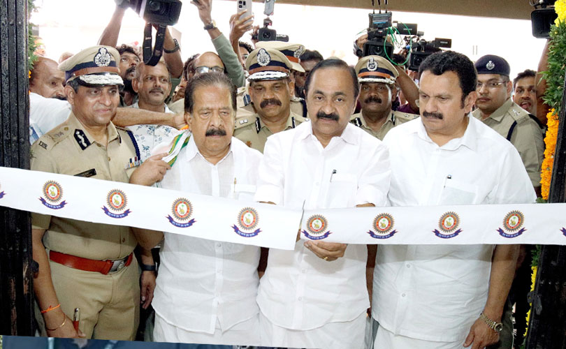 പൊലീസ് സേവനങ്ങൾക്ക് പുതിയ മുഖം
 ‘മൈ പൊലീസ് സ്റ്റേഷൻ’ പദ്ധതിക്ക് 